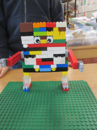 Kindergarten - mit Lego konstruieren